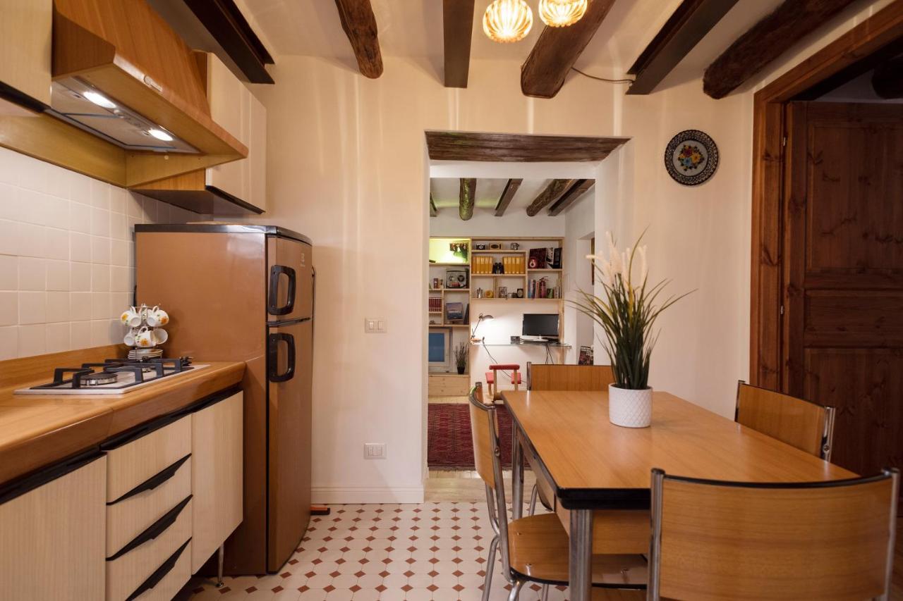 Appartement Casa Donna Aiuola à Naples Extérieur photo